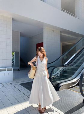 赫拉HELART2025早秋气质V领荷叶边春夏新款背心半身裙两件套装