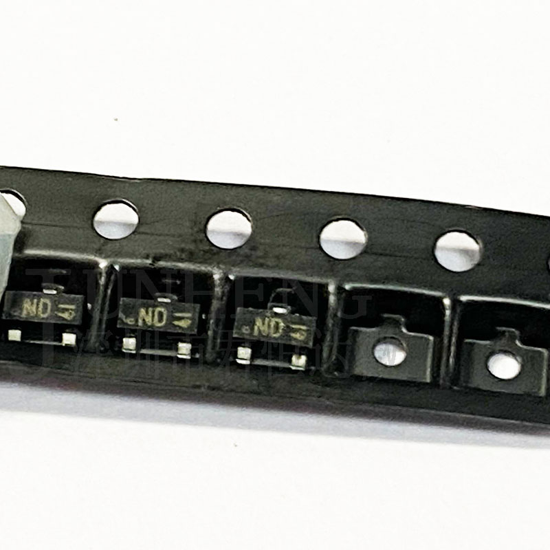 贴片三极管电子元件KRC104S