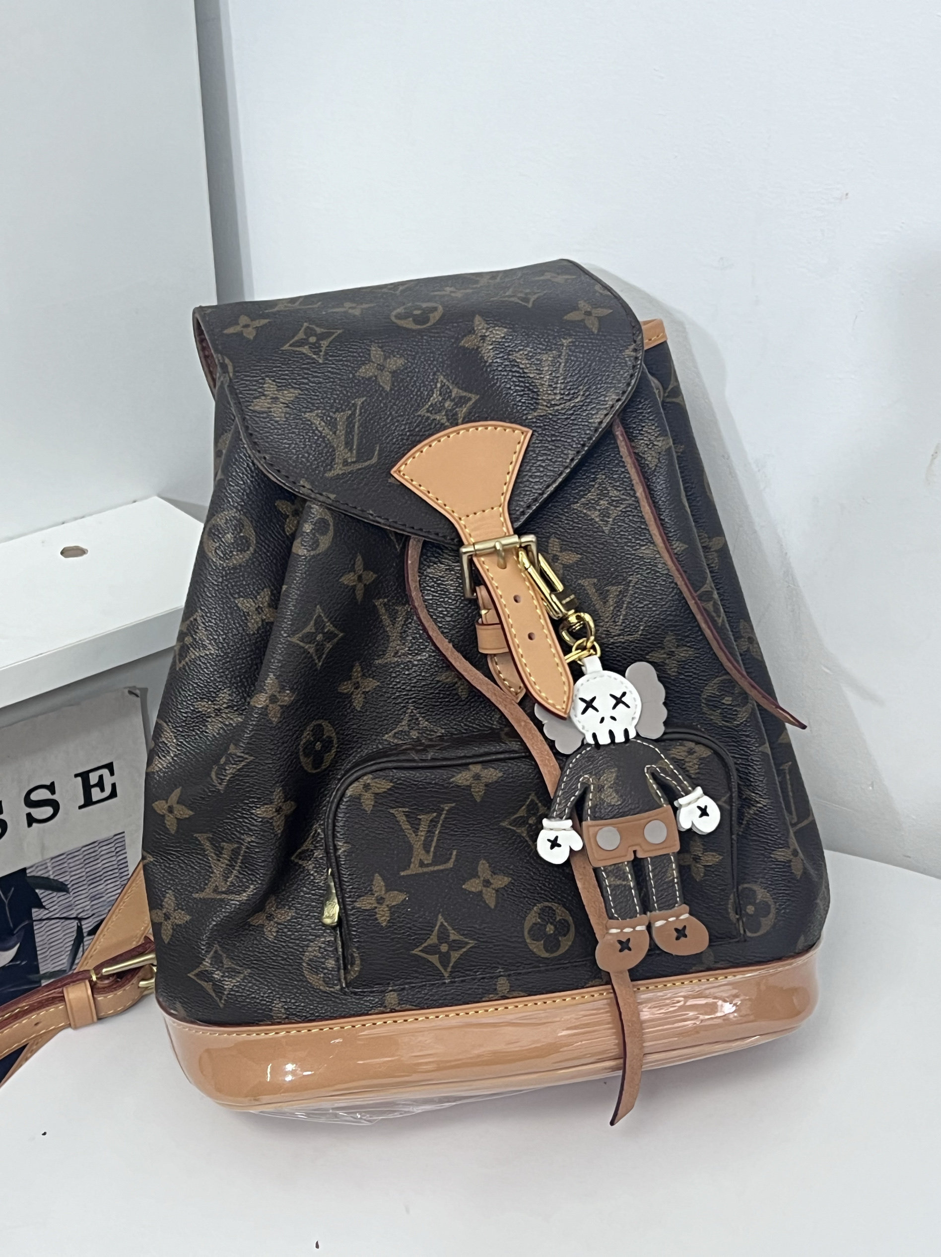 Lv双肩包复刻
