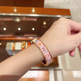 新款欧美钛钢重工定制高质量珐琅童趣花纹彩色手镯女简约小众手环