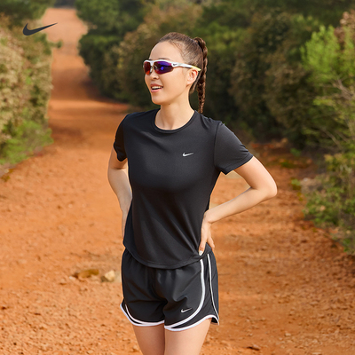 Nike耐克速干女子短袖跑步上衣