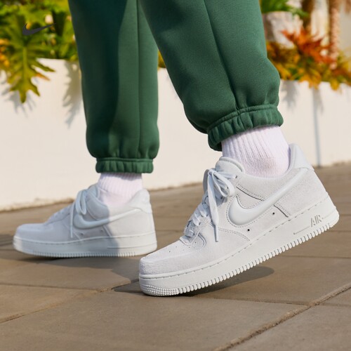 Nike耐克空军一号胶底女子运动鞋