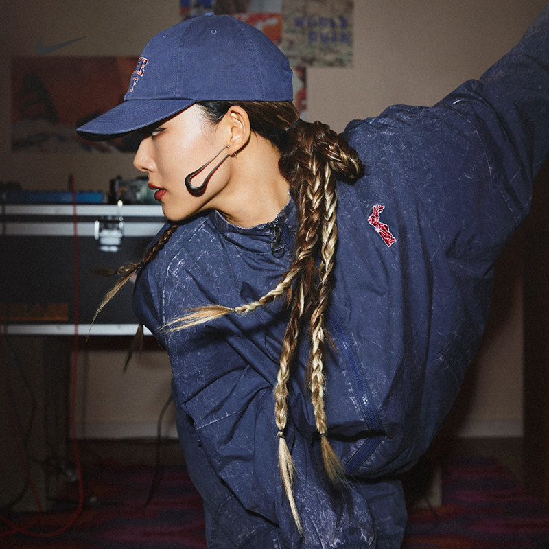 耐克女子时尚超宽松夹克梭织休闲运动叠搭网眼外套NIKE HF6287,淘宝优惠券,粉丝福利购,淘宝优惠卷