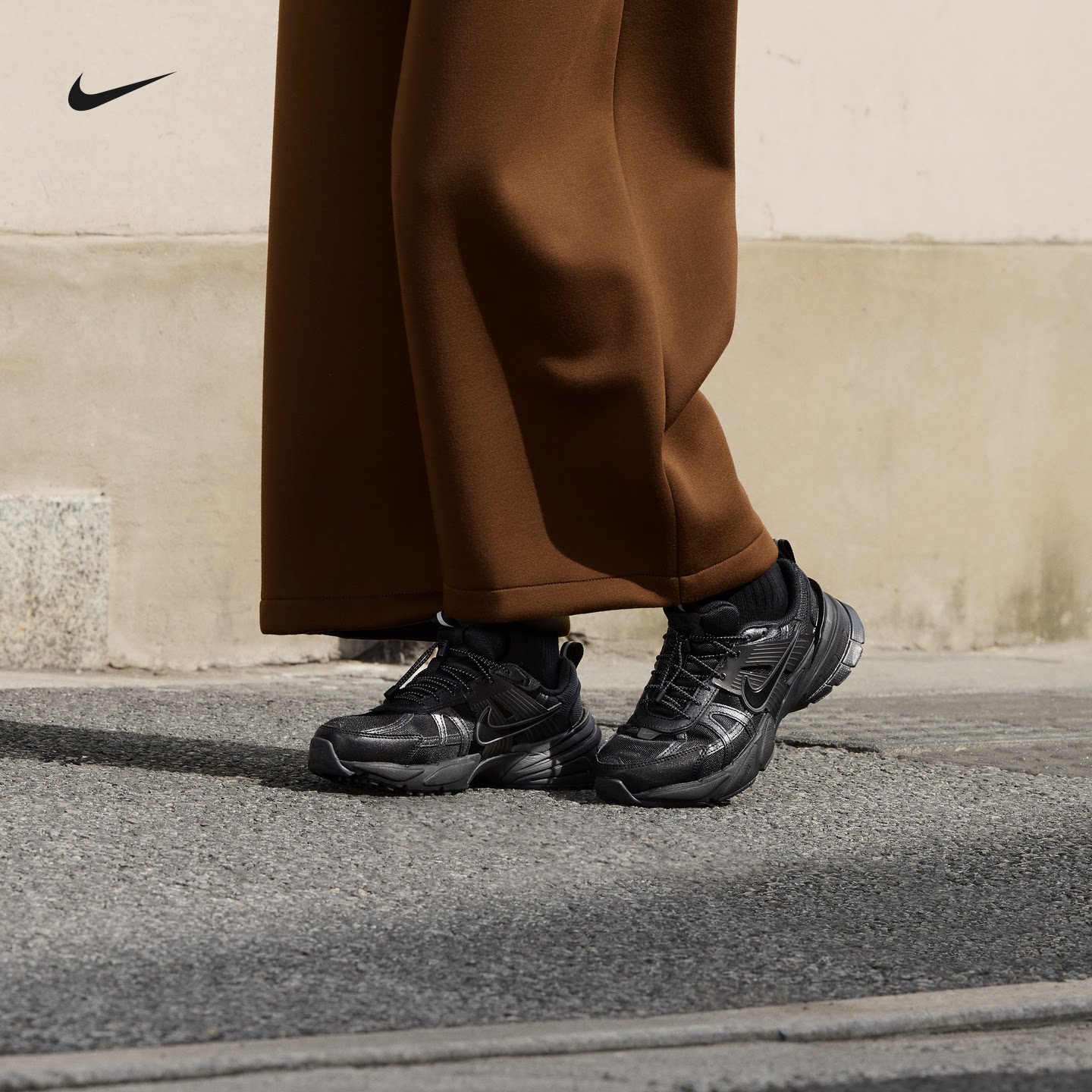 Nike耐克V2K复古跑鞋风女运动鞋