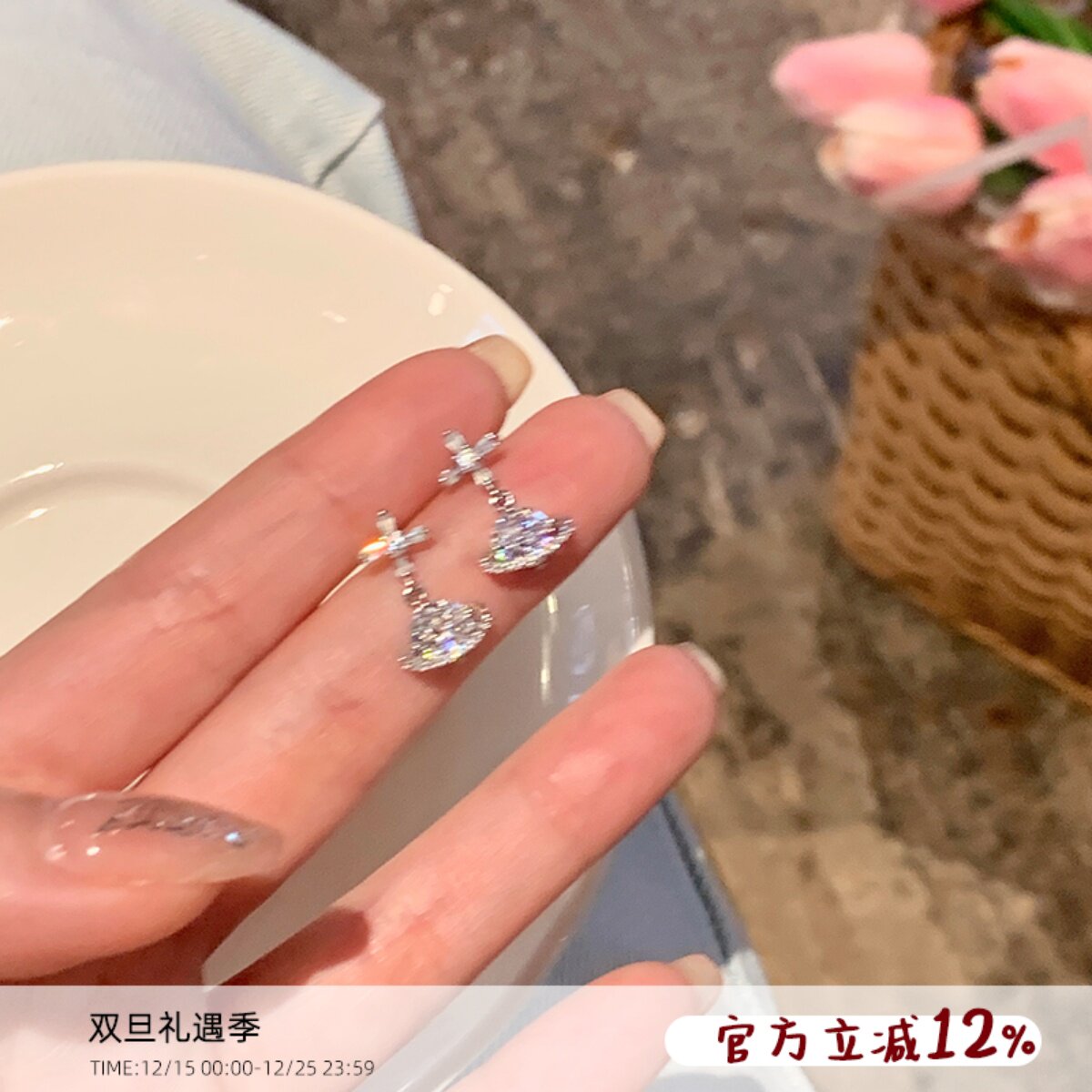 嘟嘟夫妇轻奢高级感星球环绕耳钉