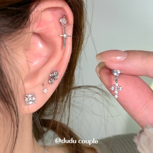 嘟嘟夫妇十字架吊坠耳钉医用钛钢养耳洞睡觉免摘超闪耳蜗耳骨钉女