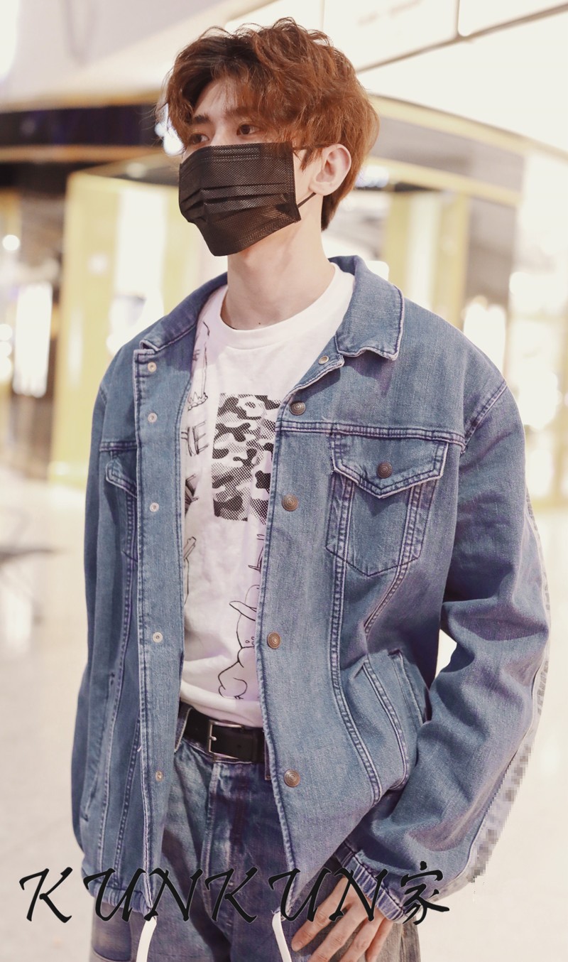 短袖潮青年涂鸦休闲折扣