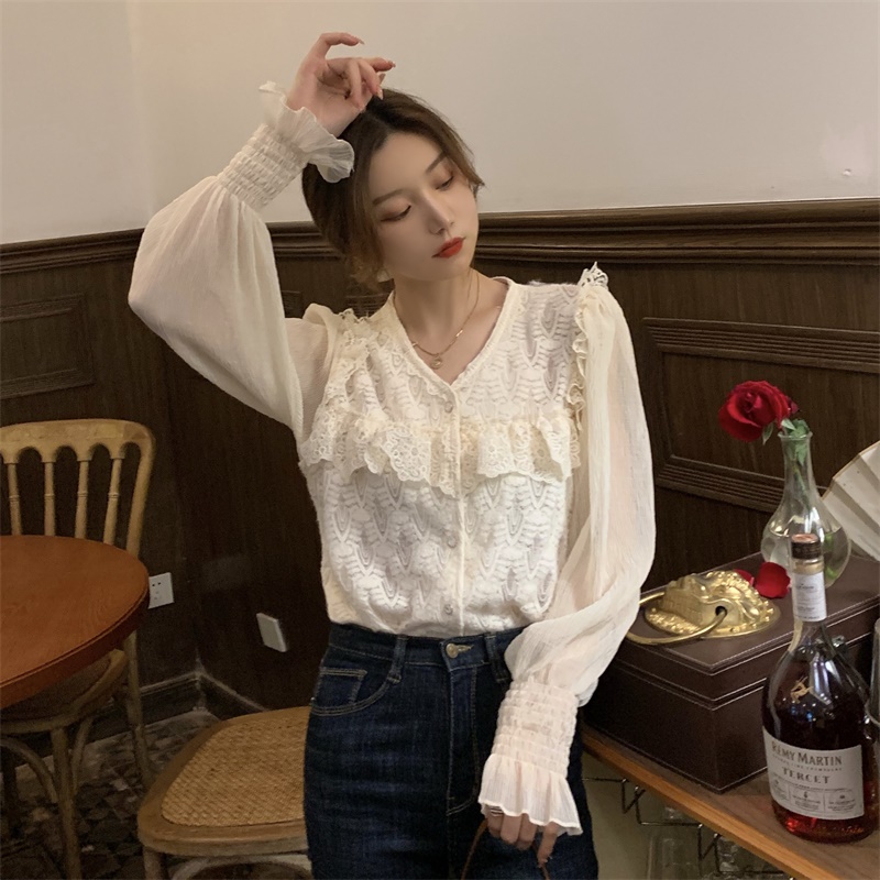 Real price Korean slim show sweet thin lace splicing Lantern Sleeve Chiffon Top versatile student base