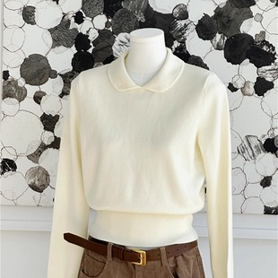 蘑糯糯白色娃娃领长袖 毛衣