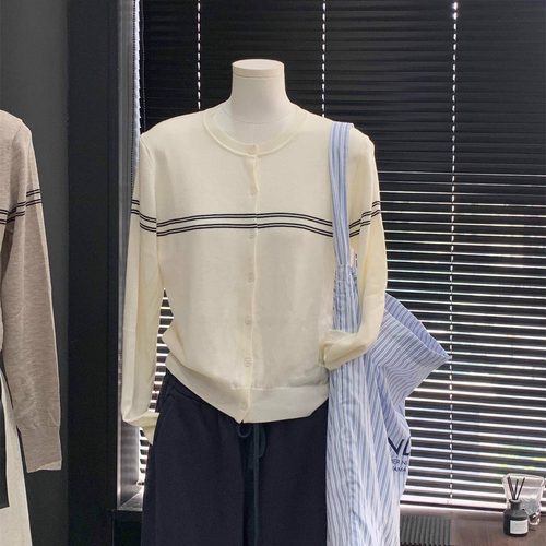 林十八 米白/燕麦色镶条针织开衫包扣小毛衣2025秋冬新款上衣汉服