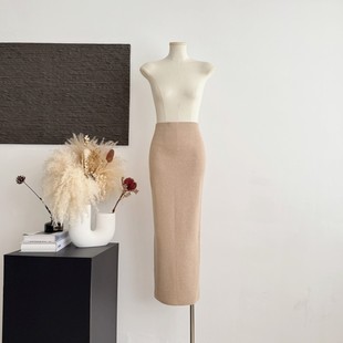 林十八 里约画刊_bi囤系优雅曲线感 超高腰羊毛针织半裙