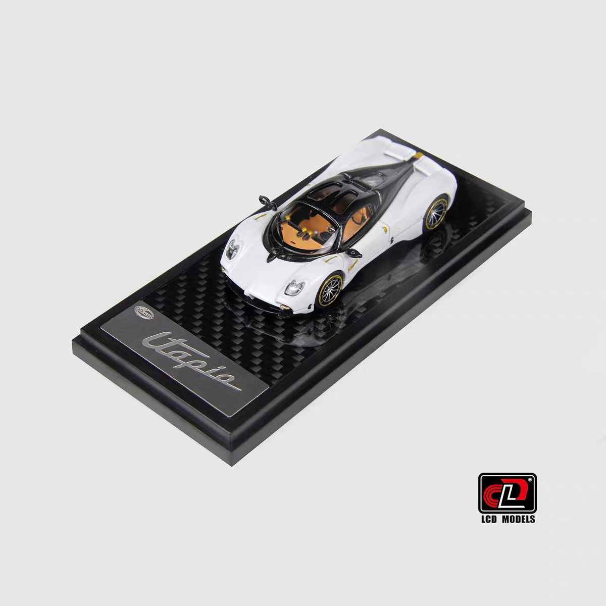LCD 1:64帕加尼乌托邦 Pagani Utopia 合金汽车模型小比例摆件