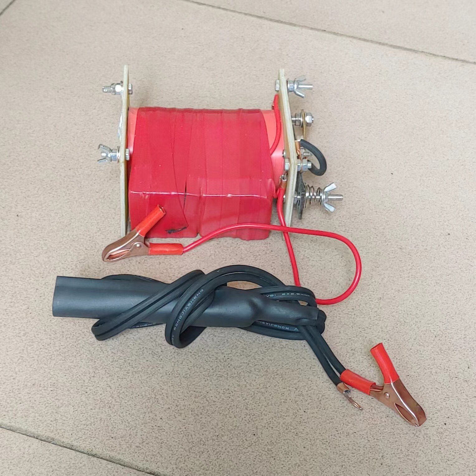 老式白金机头逆变纯铜线圈手工制作省电升压器老款12v电源变压器