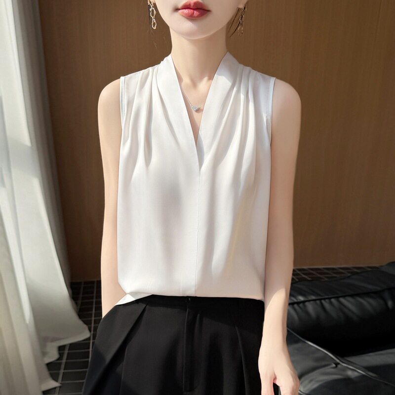 白色巨辣气质上衣女士2026夏季新短款宽松法式V领纯色套头无袖T恤