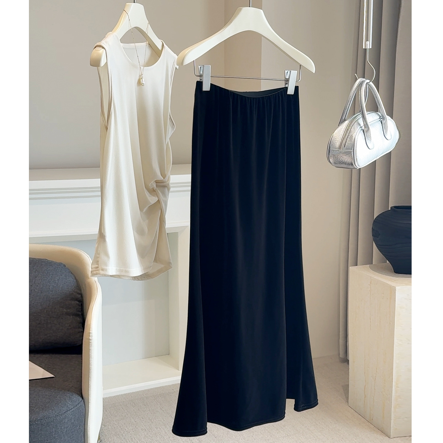 丝绒半身裙女鱼尾裙2025秋季新款韩版时尚高腰显瘦中长款包臀裙子