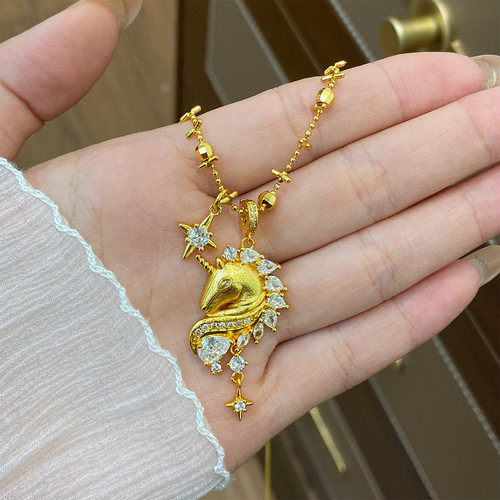 青岛黛美舒饰品角兽芒星锆石吊坠项链轻奢小众高级感可抽拉锁骨链