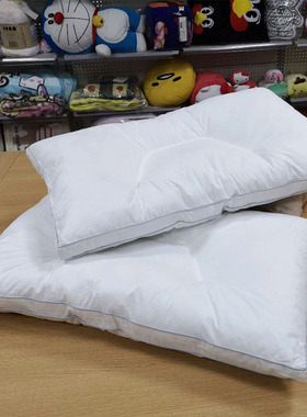 全棉立体枕头灰色坎条枕芯枕面U型凹槽枕70*44*3