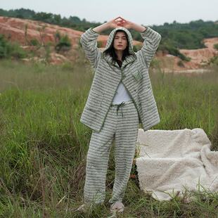 朵朵可可睡衣女秋冬新款条纹珊瑚绒双面绒连帽圆领保暖家居服套装