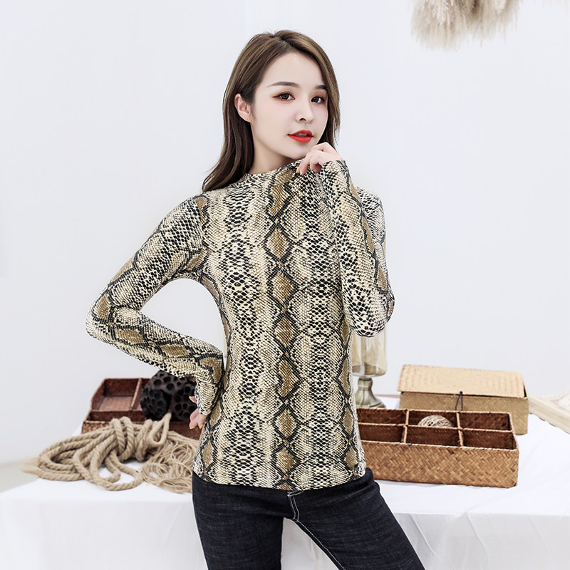 2026春季新款时尚蛇纹半高领长袖T恤打底衫性感豹纹上衣