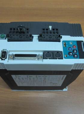 松下伺服驱动器 A4系列 1.5KW MDDDT5540003 成色9新 测试包好