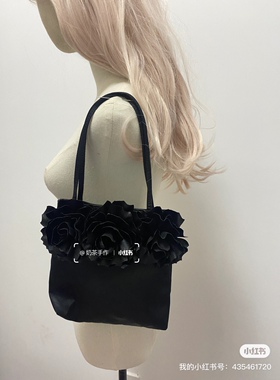 奶茶手作自制mini玫瑰花缎面单肩包新娘包