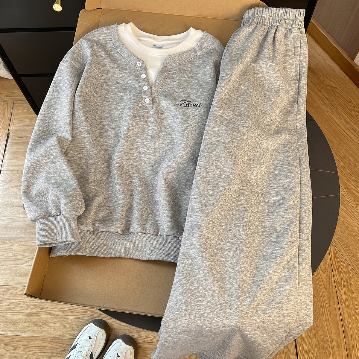 美式街头感！灰色假两件套头卫衣女运动休闲直筒长裤秋冬两件套装,女装/女士精品,时尚套装,淘宝优惠券,粉丝福利购,淘宝优惠卷