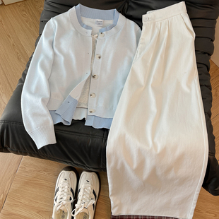 大方得体穿搭一整套！韩系假两件针织开衫叠穿小吊带女牛仔裤套装