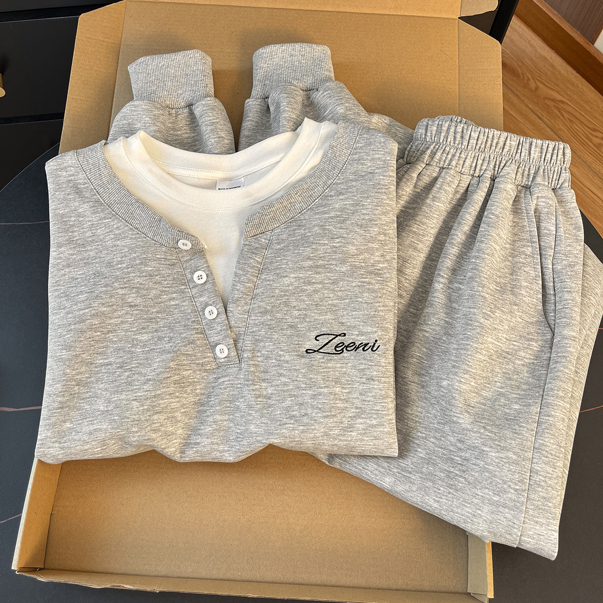 自带慵懒！假两件长袖卫衣女宽松垂感休闲长裤秋冬新款运动风套装,女装/女士精品,时尚套装,淘宝优惠券,粉丝福利购,淘宝优惠卷