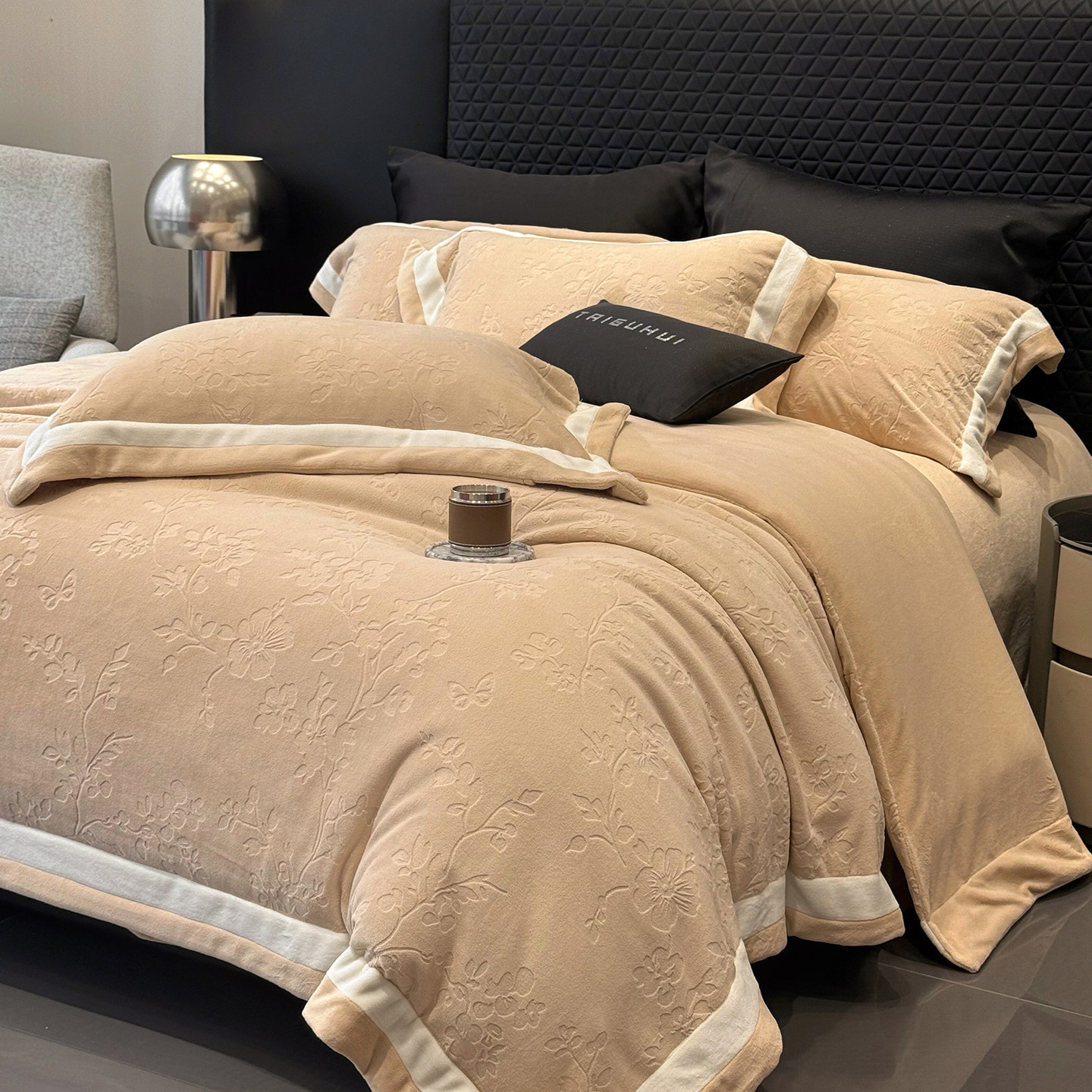 澳丹奴冬季牛奶绒保暖舒适四件套