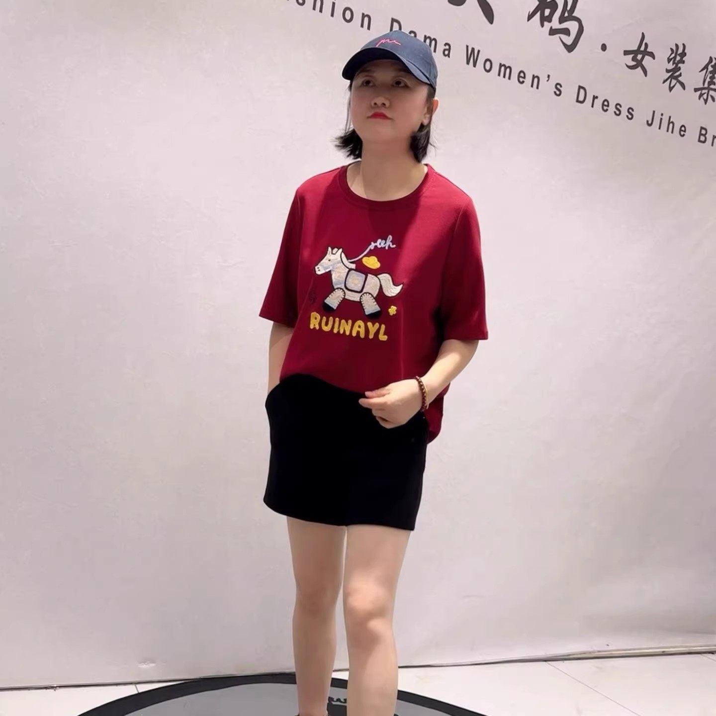 5567芮娜依莲年货春款欧货短袖打底衫加大码女装胖妹妹百搭衫半袖,女装/女士精品,常规大码外套,淘宝优惠券,粉丝福利购,淘宝优惠卷