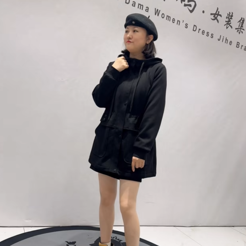 芮娜依莲初冬款一手长棉服外套女