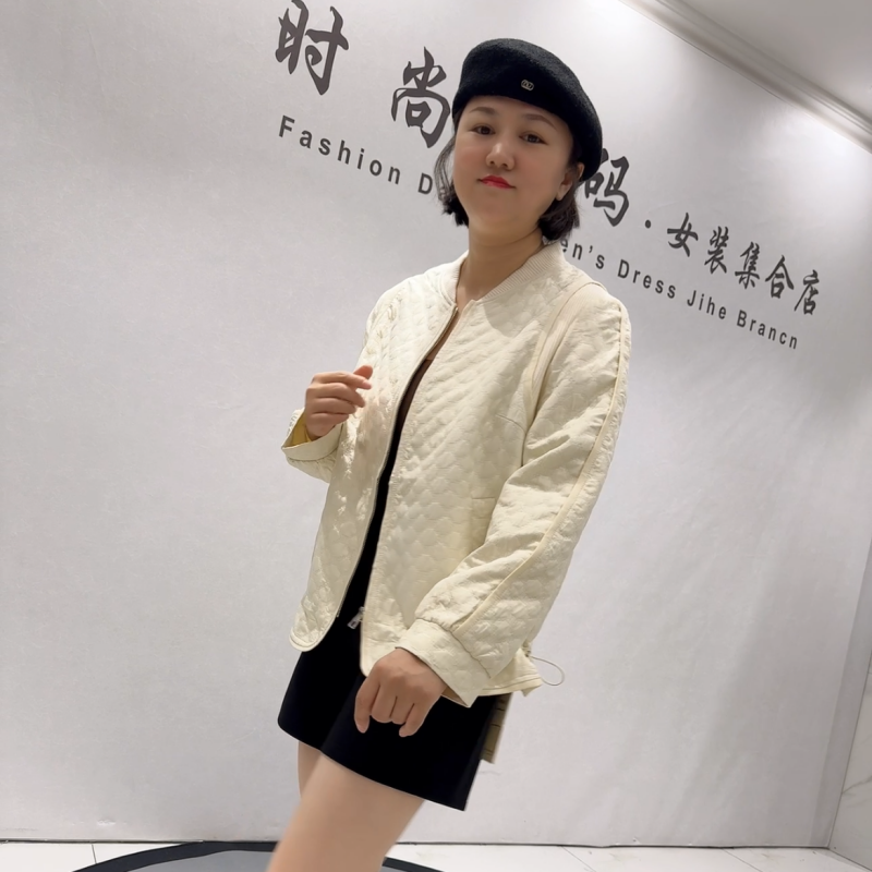 芮娜依莲初冬新款大码薄棉服外套