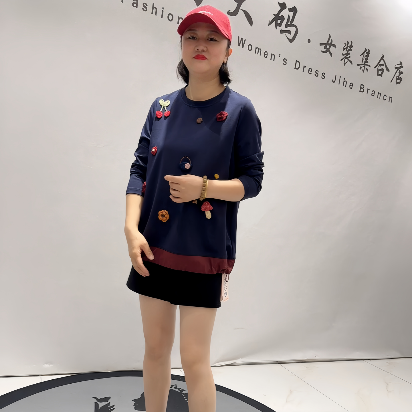 芮娜依莲5401年货新款欧货减龄衫加大码女装胖妹妹气质衫百搭上衣,女装/女士精品,常规大码外套,淘宝优惠券,粉丝福利购,淘宝优惠卷
