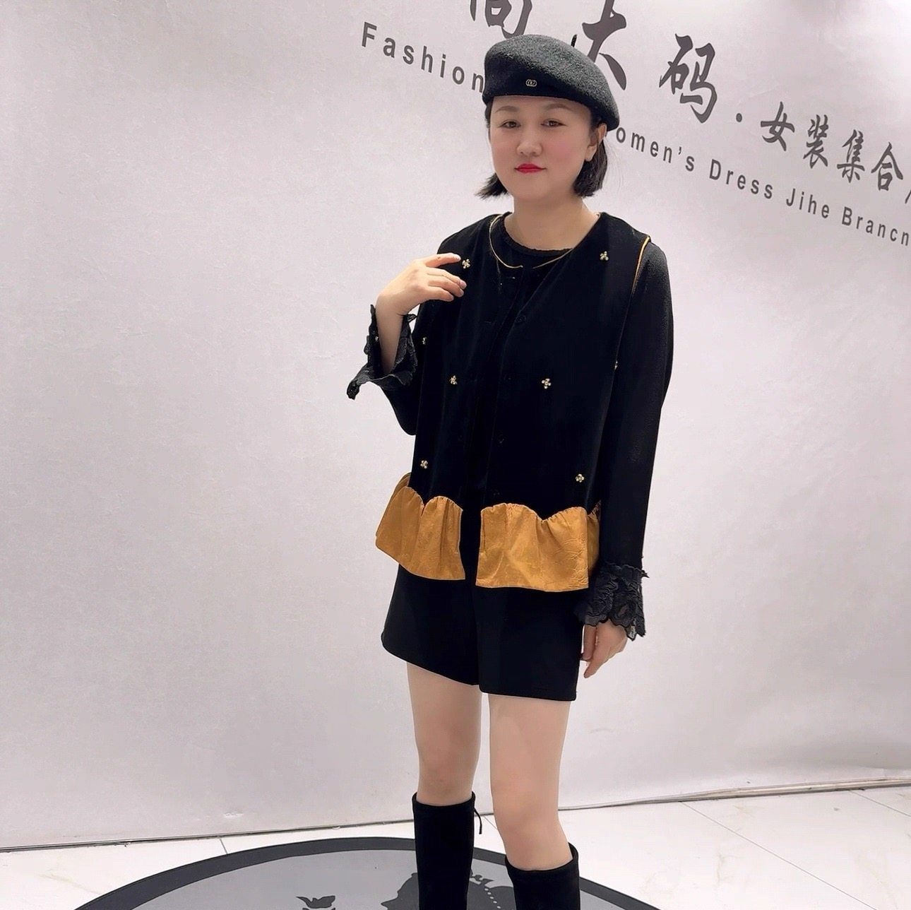 女权贵族1576年货新款欧货国风丝绒马夹加大码女装胖妹妹百搭开衫,女装/女士精品,常规大码外套,淘宝优惠券,粉丝福利购,淘宝优惠卷