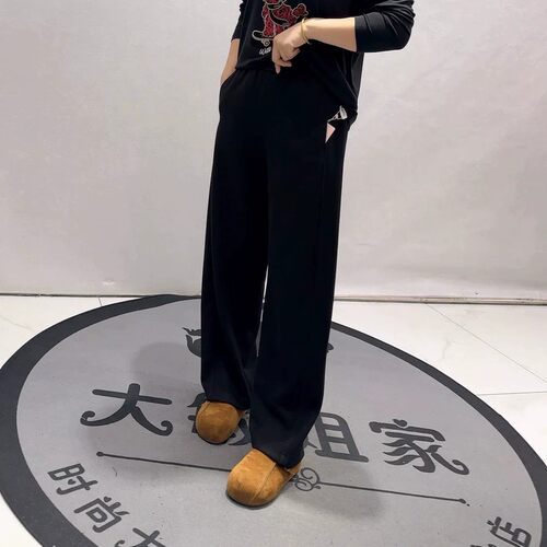 芮娜依莲秋冬新款大码显瘦女裤子