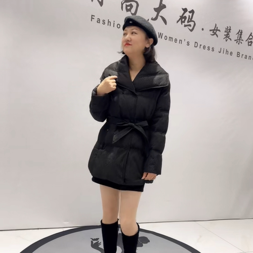 芮娜依莲冬季新款大码羽绒服外套