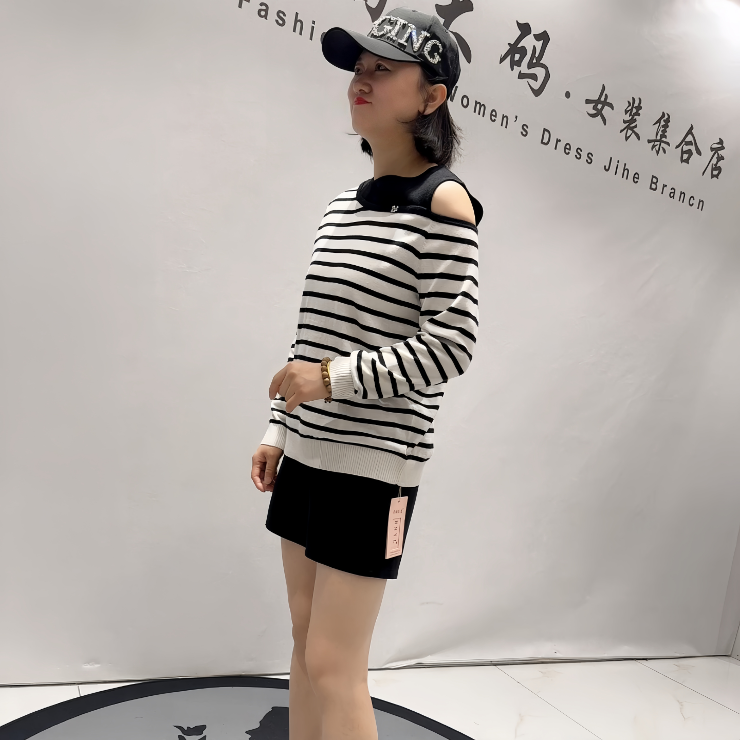 芮娜依莲年货新款大码气质衫上衣