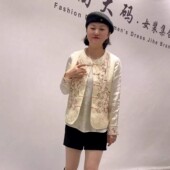 1633女权贵族年货春款 上衣 胖妹妹百搭开衫 欧货国风马夹加大码 女装