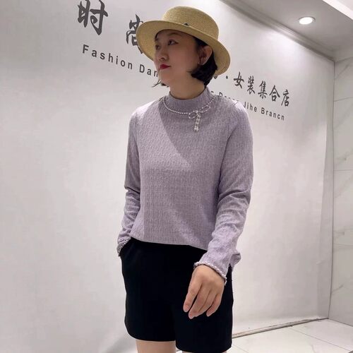 芮娜依莲秋冬新款大码显瘦打底衫