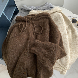 连帽毛衣开衫外套秋冬韩系穿搭宽松懒惰风软糯针织纽扣帽衫上衣潮