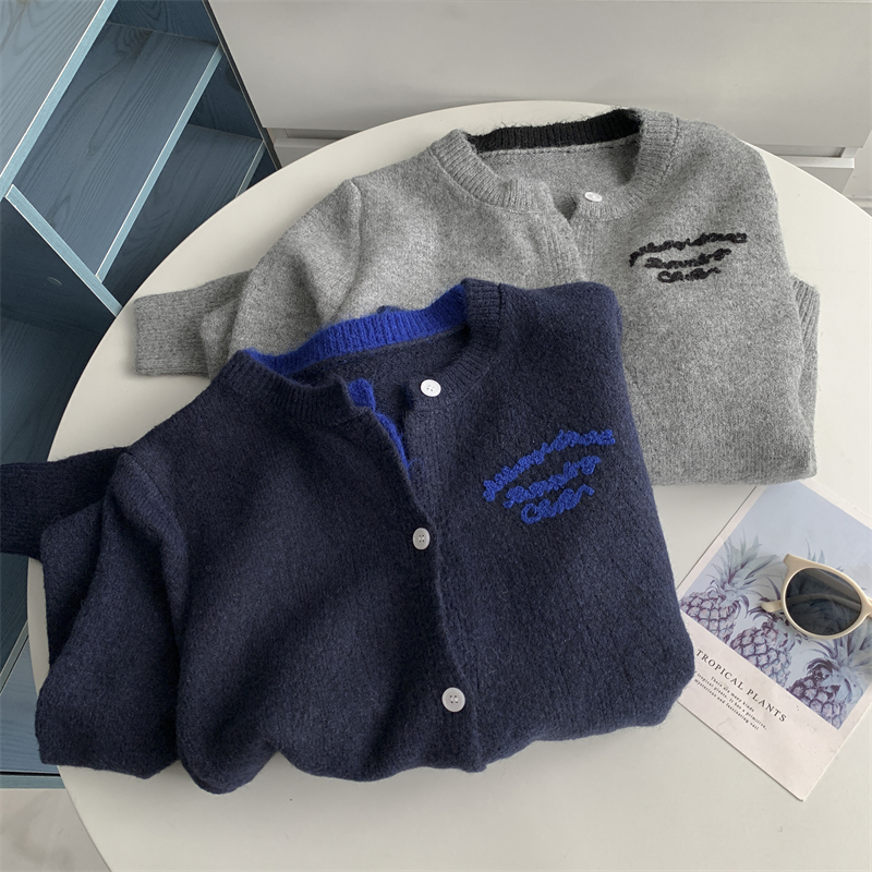 立体刺绣撞色假两件毛衣开衫韩系简约圆领含羊毛软绵高级感针织衫