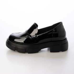 日本ANTEPRIMA2w+ 2025新款女鞋厚底防滑深口乐福鞋漆皮简约单鞋