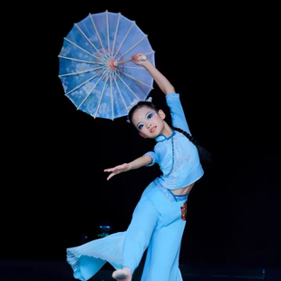 诗雨江南舞蹈伞儿童独舞民族舞跳舞表演专用古风山水画半穿伞道具