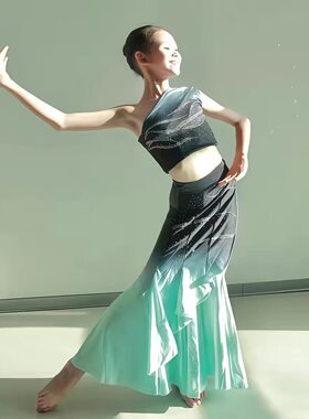 儿童傣族舞蹈服新款女童比赛演出服学生艺考孔雀舞鱼尾裙练功服装