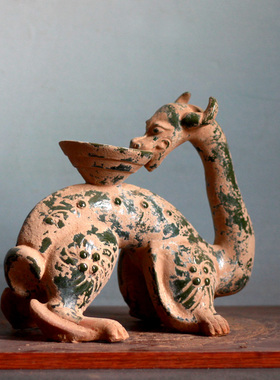 唐三彩陶瓷灯台兽型烛台摆件