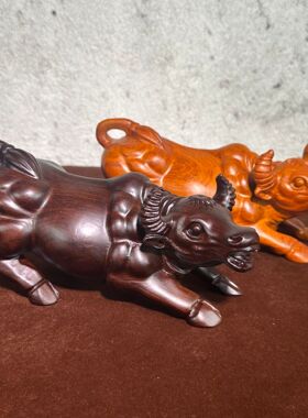 股市长牛黑檀实木质雕刻牛摆件动物十二生肖牛气冲天红木办公室牛