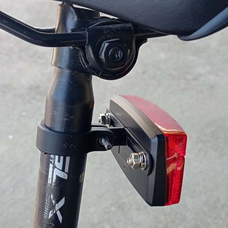 不锈钢片带孔铁片座管夹