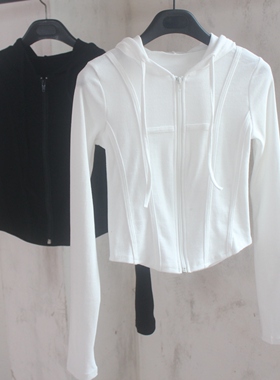 2026春季女装连帽短外套运动休闲螺纹针织衫修身短款纯棉拉链小衫