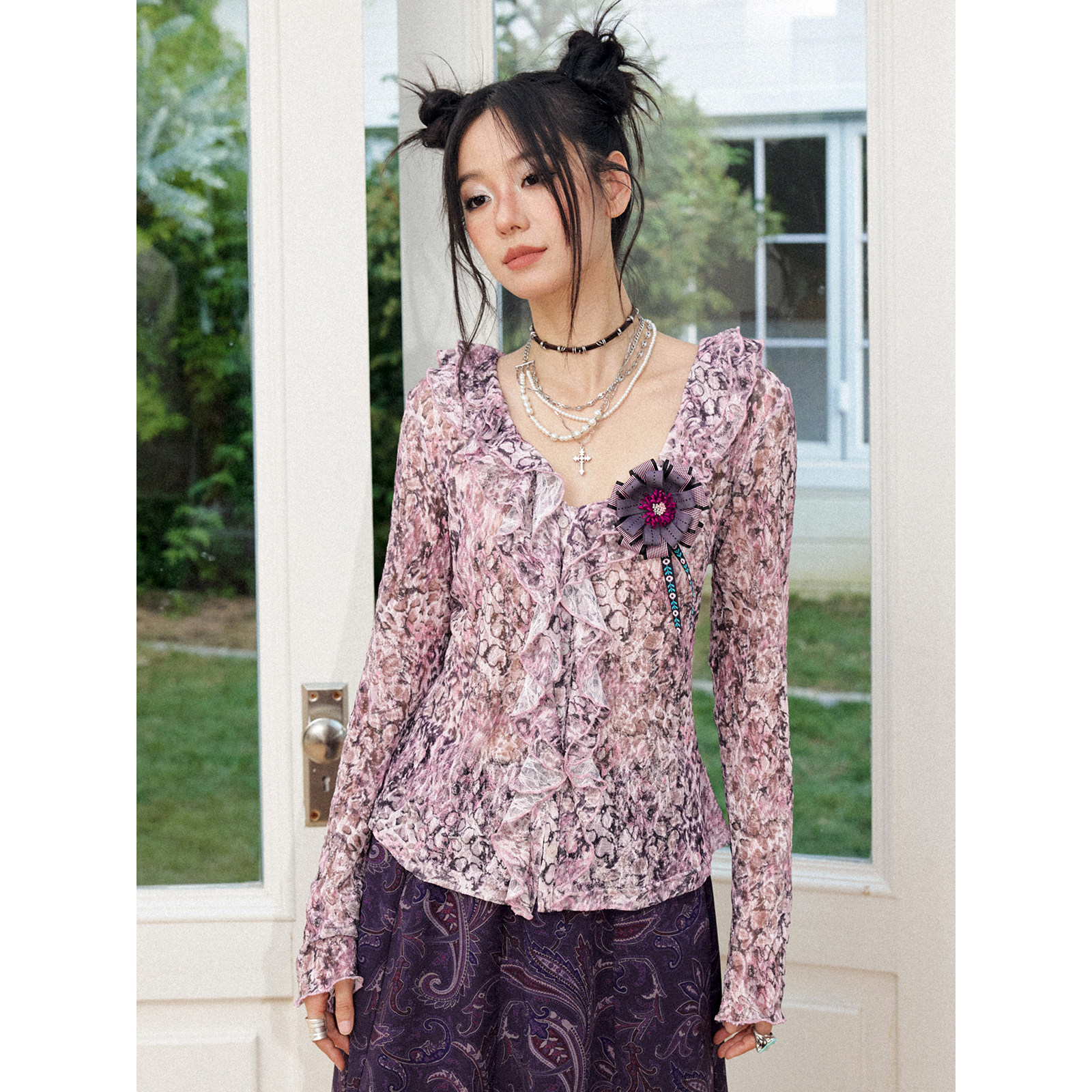 化学少女「玫瑰猎手」轻薄V领短款修身喇叭长袖复古弹力蕾丝开衫