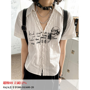 化学少女「摇滚诗社」夏季印花捏褶正肩短袖衬衫V领短款显瘦上衣